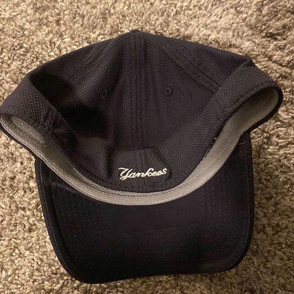 Yankee’s Hat - Picture 2 of 3